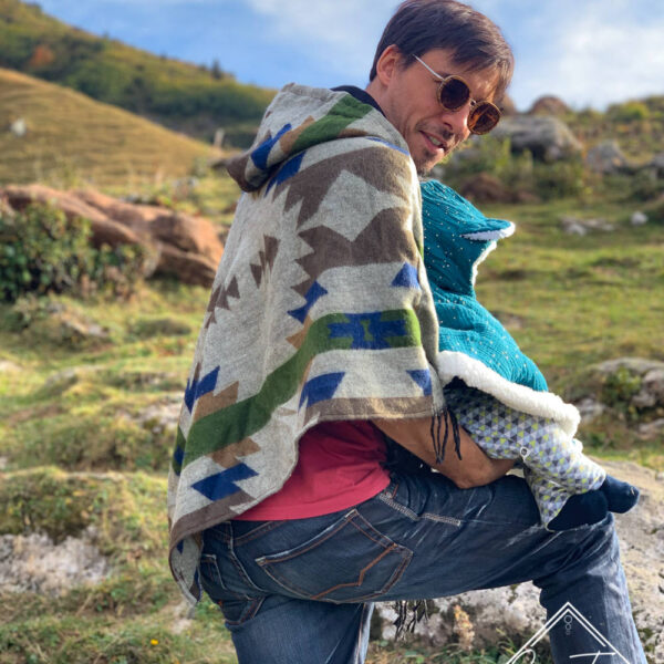 Poncho 5 – Image 2